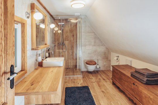 Badezimmer im ersten Stock